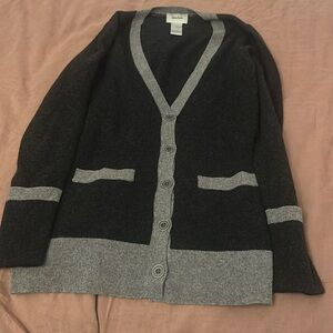Neiman Marcus Long Gray 100 % Cashmere Cardigan Sweater Sz. Small